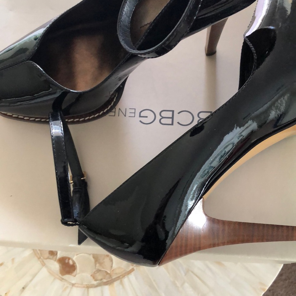 BCBGeneration Back Patent Heels - Picture 4 of 7